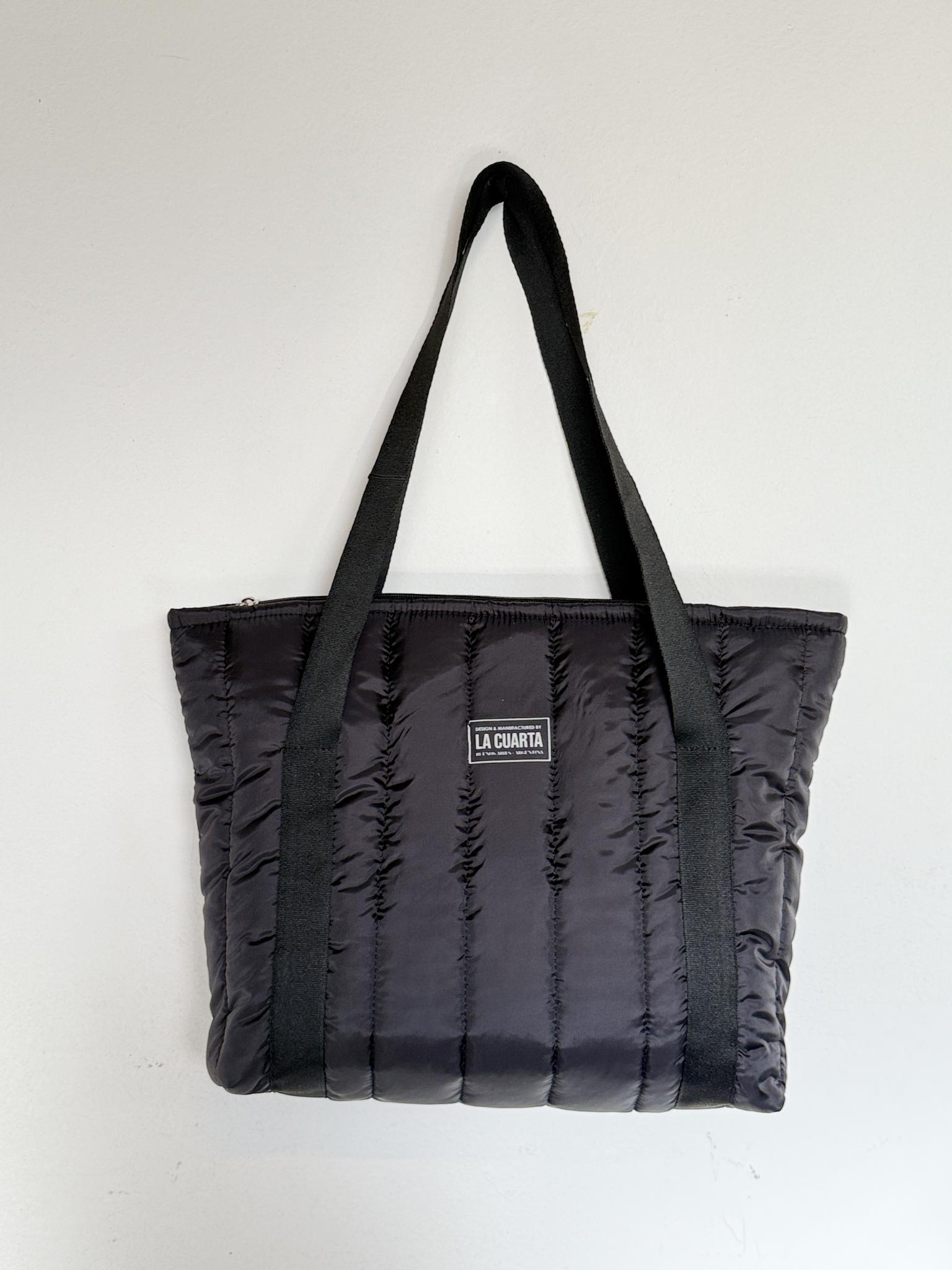 Set Bolso+Neceser Puffer Bruja- Negro